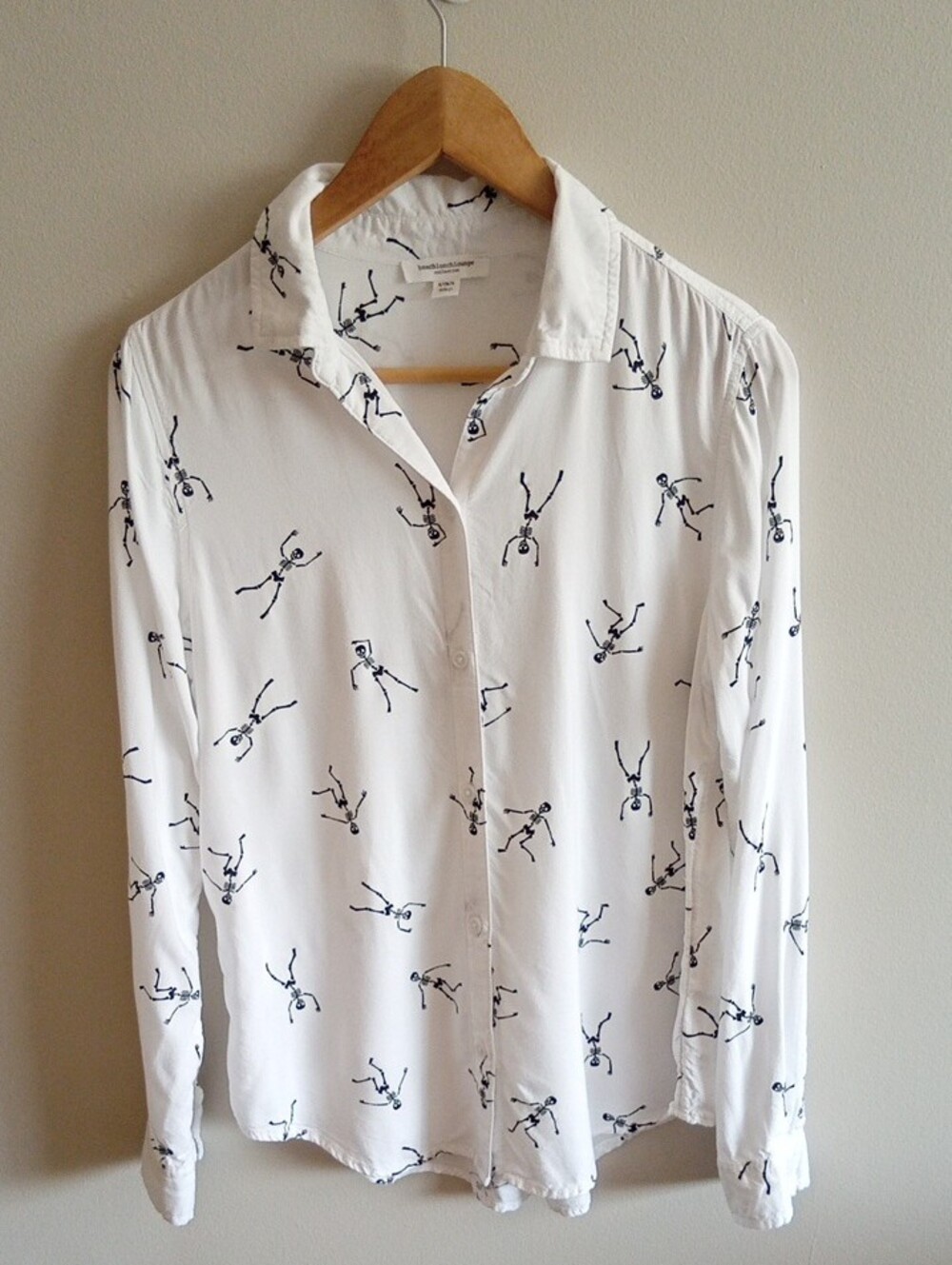 beachlunchlounge Skeleton Button Down Shirt Size Small - Picture 2 of 3